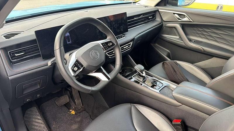 Usata MG HS Luxury 170 CV (125 kW) 2024 Blu/azzurro SUV