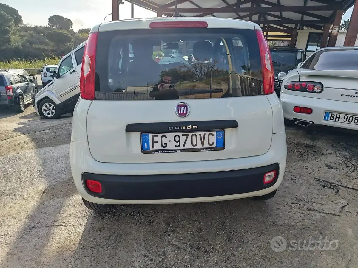 Usata Fiat Panda Lounge 95 CV (69 kW) 2017 Bianco Utilitaria