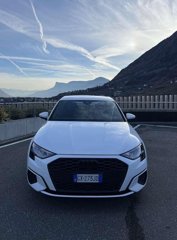 Usata Audi A3 Sportback e-tron Advanced 150 CV (110 kW) 2022 Bianco Utilitaria