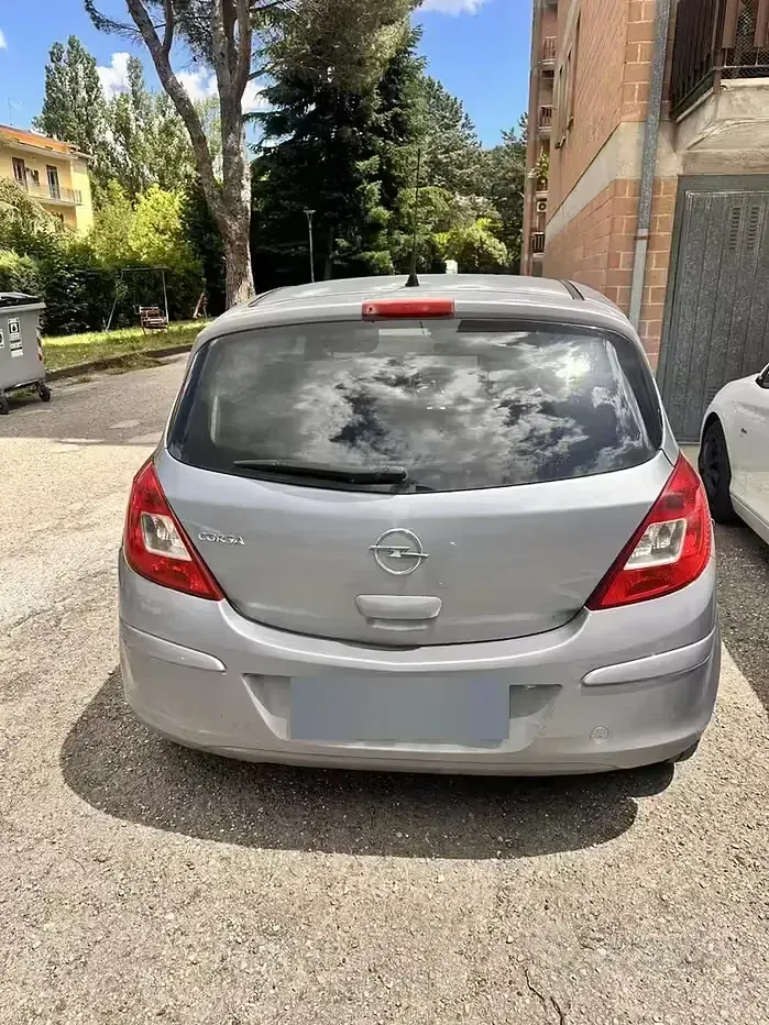 Usata Opel Corsa 80 CV (58 kW) 2010 Grigio Utilitaria