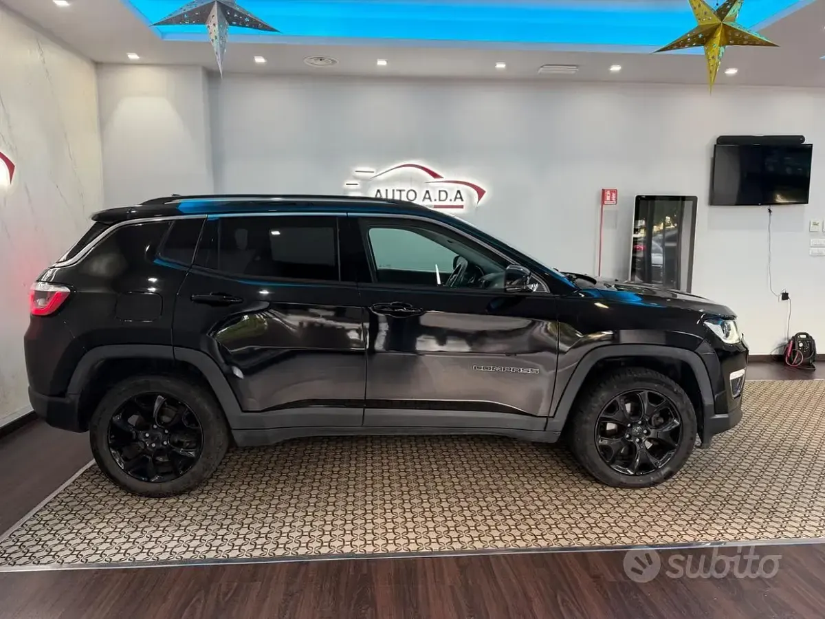 Usata Jeep Compass Limited 140 CV (102 kW) 2018 Nero SUV