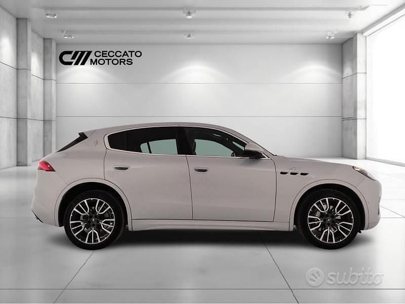 Usata Maserati Grecale GT 250 CV (183 kW) 2023 Argento SUV