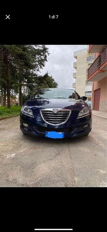 Usata Lancia Delta Gold 120 CV (88 kW) 2012 Utilitaria