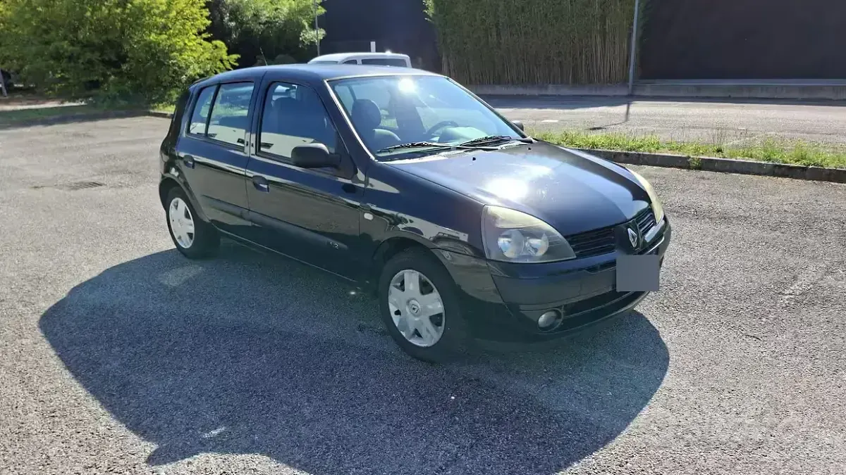 Usata Renault Clio II 58 CV (42 kW) 2004 Berlina
