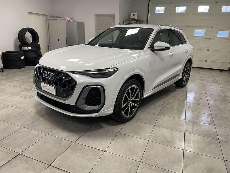 Usata Audi Q5 S-Line 204 CV (150 kW) 2025 Bianco SUV