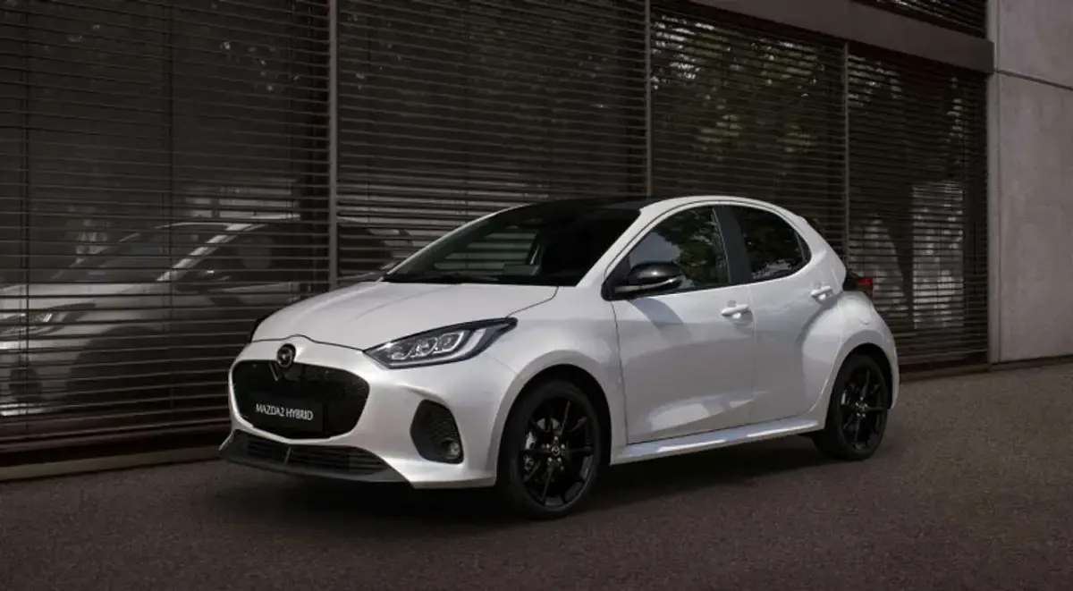 Usata Mazda 2 Center-Line 116 CV (85 kW) 2024 Argento Utilitaria