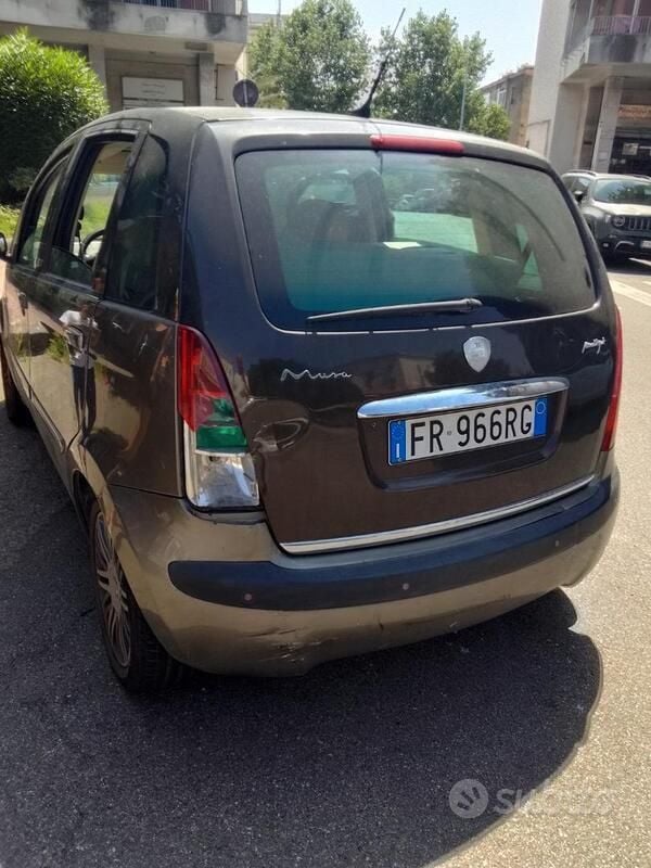 Usata Lancia Musa 90 CV (66 kW) 2006 Monovolume