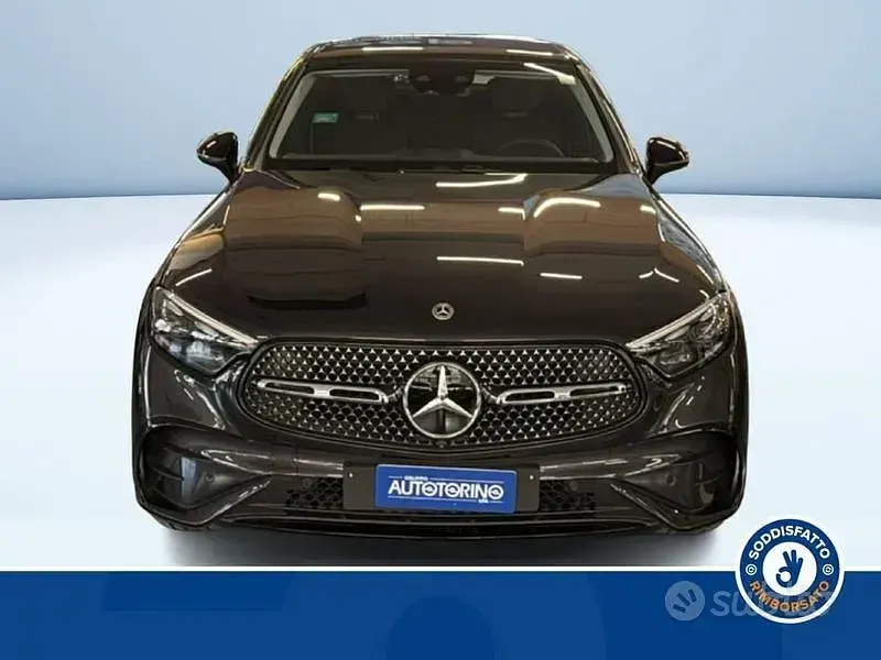 Nuova Mercedes GLC300e 2026 Grigio Coupé