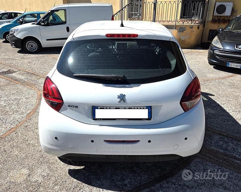 Usata Peugeot 208 75 CV (55 kW) 2017 Bianco Utilitaria