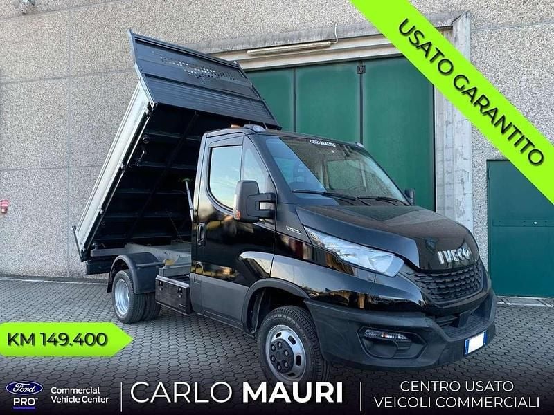 Usata Iveco Daily 136 CV (100 kW) 2021 Nero