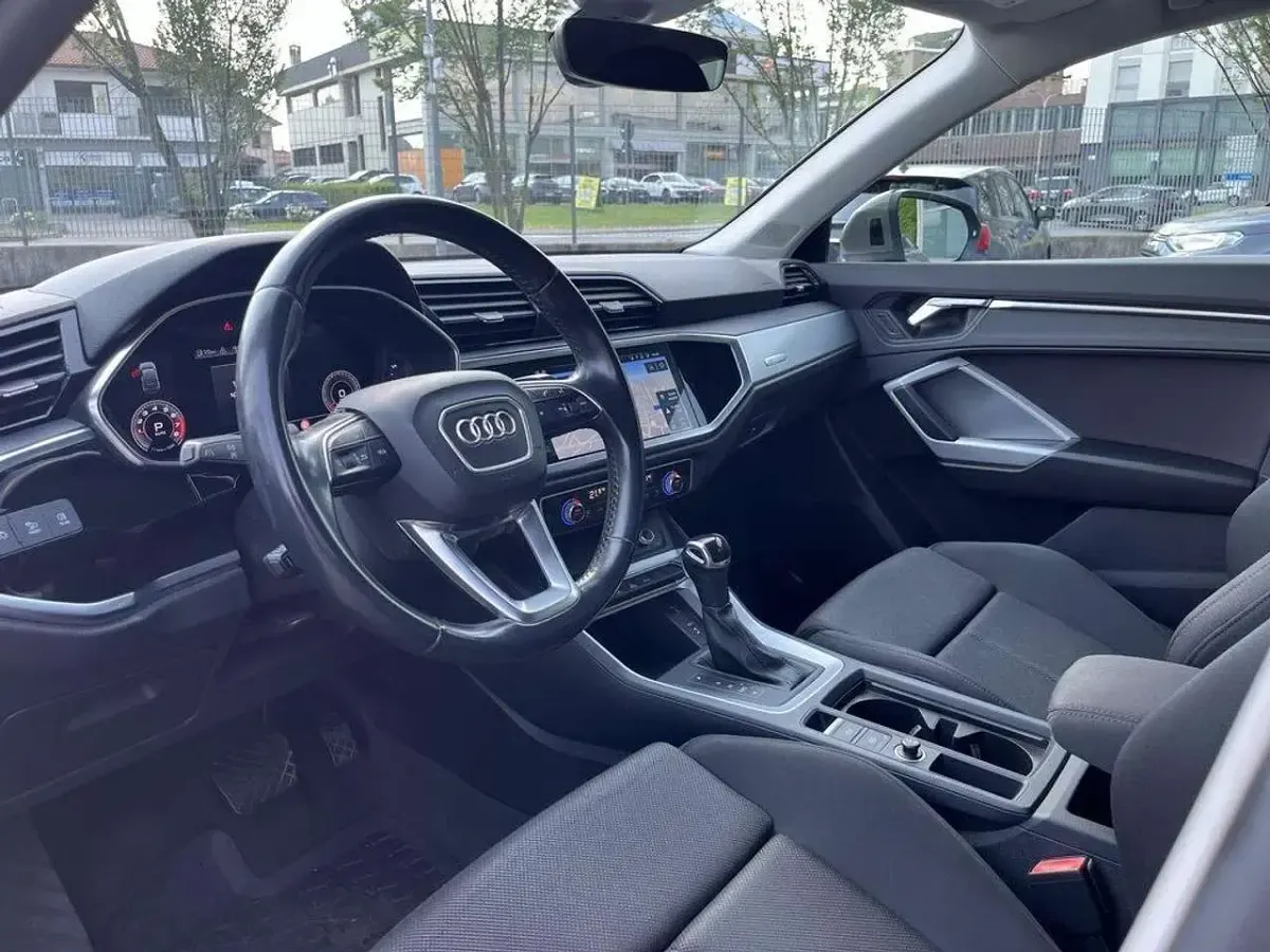Usata Audi Q3 Sportback 150 CV (110 kW) 2020 Grigio SUV