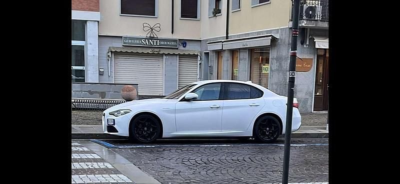 Usata Alfa Romeo Giulia Super 190 CV (139 kW) 2022 Berlina