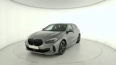 Usata BMW 116 Sport Line 116 CV (85 kW) 2021 Bianco Utilitaria