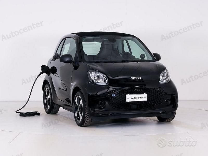 Usata Smart ForTwo Coupé Passion 60 kW (82 CV) 2021 Nero Utilitaria