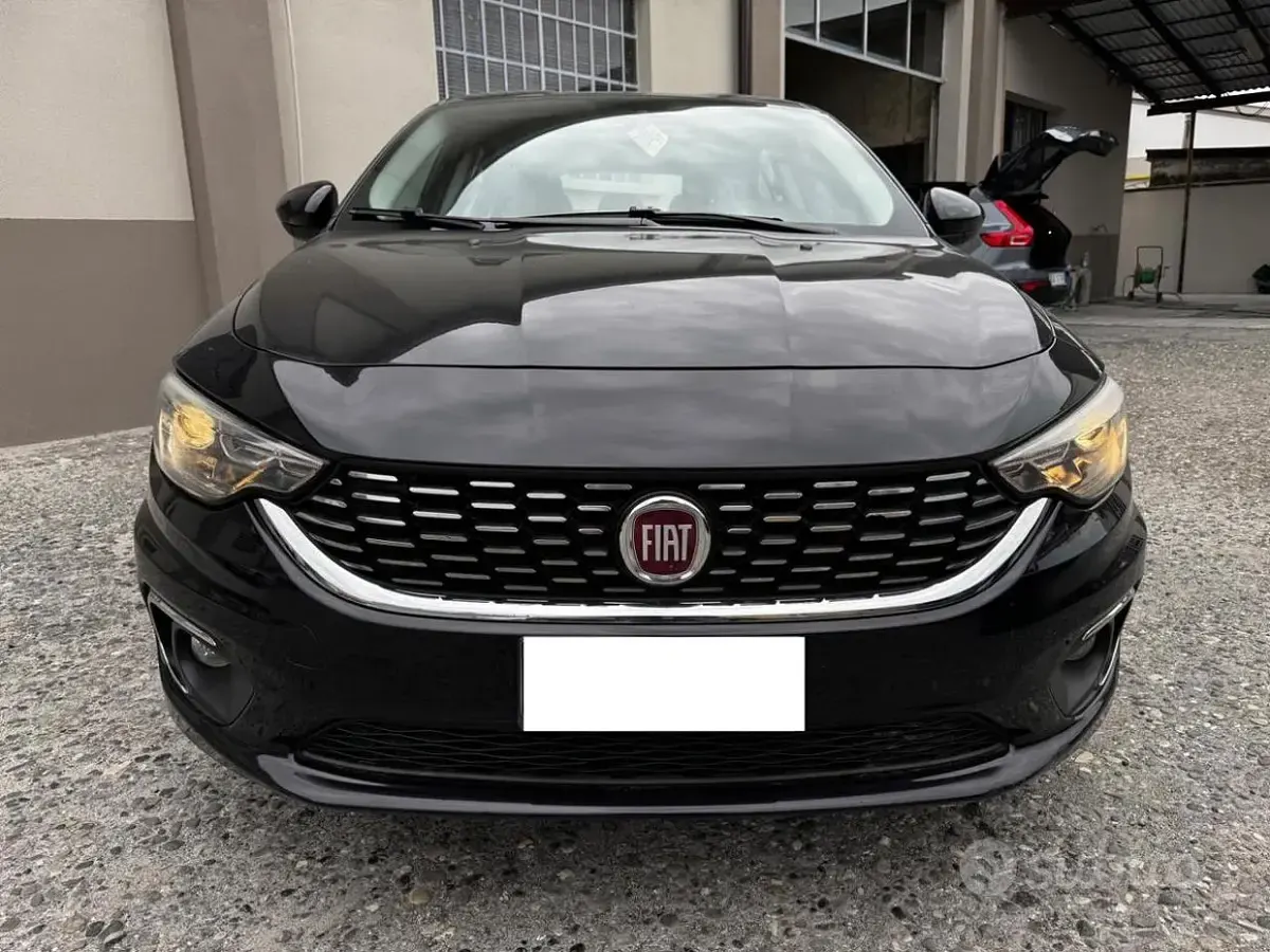 Usata Fiat Tipo S 120 CV (88 kW) 2017 Nero Berlina