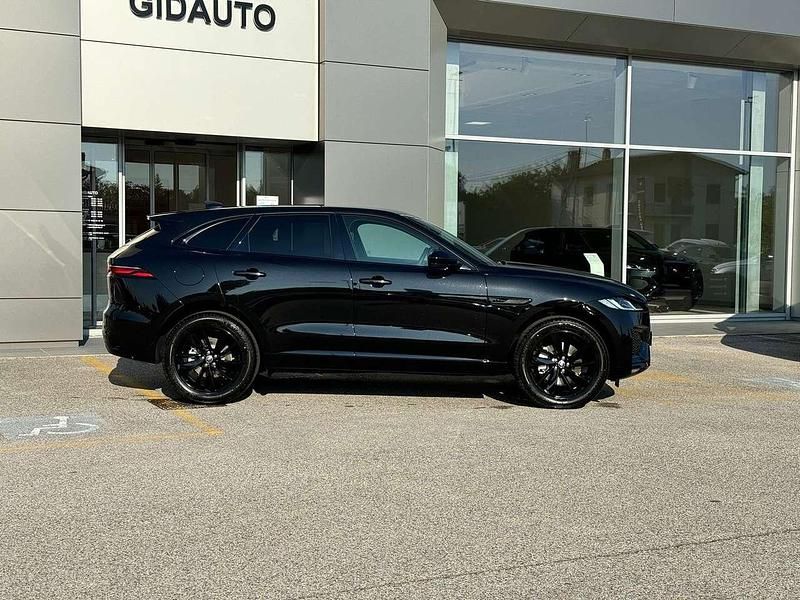 Usata Jaguar F-Pace R-Dynamic 163 CV (119 kW) 2024 Santorini black SUV
