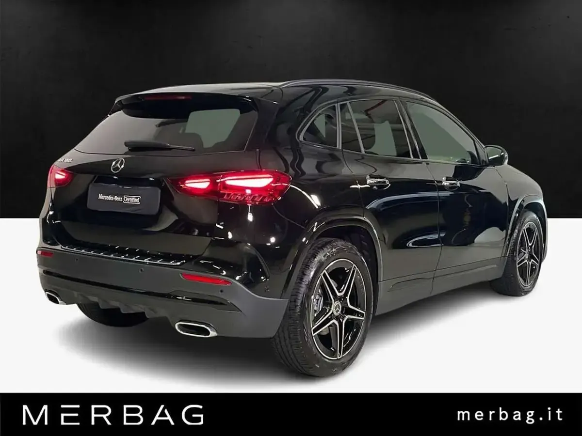 Usata Mercedes GLA180 AMG line 136 CV (100 kW) 2025 Nero SUV