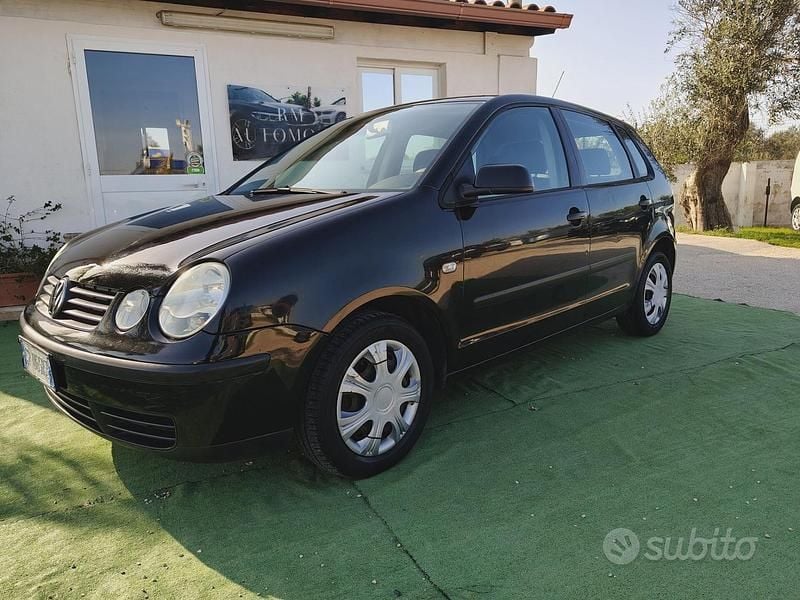 Usata VW Polo Trendline 75 CV (55 kW) 2003 Blu Berlina