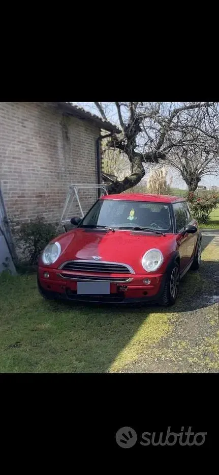 Usata Mini Cooper 75 CV (55 kW) 2003 Rosso Utilitaria