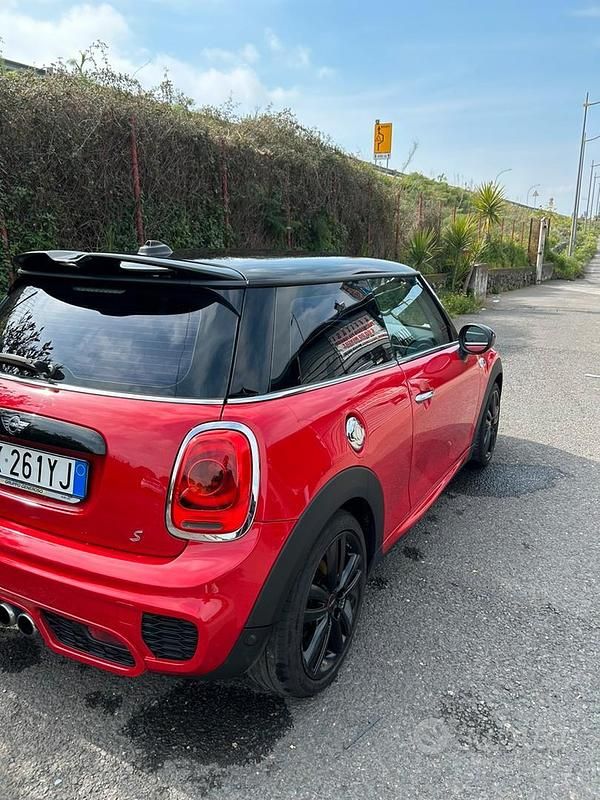 Usata Mini John Cooper Works 170 CV (125 kW) 2017 Rosso Utilitaria