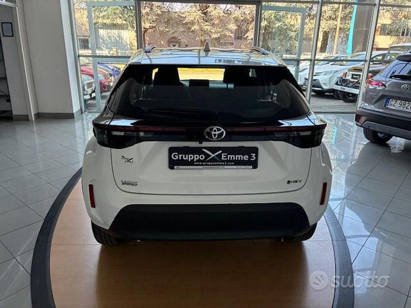 Occasion Toyota Yaris Cross Active 116 ch (85 kW) 2025 Blanc SUV