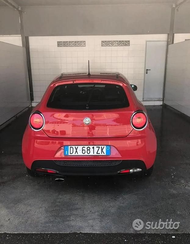 Usata Alfa Romeo MiTo 85 CV (62 kW) 2010 Rosso Utilitaria