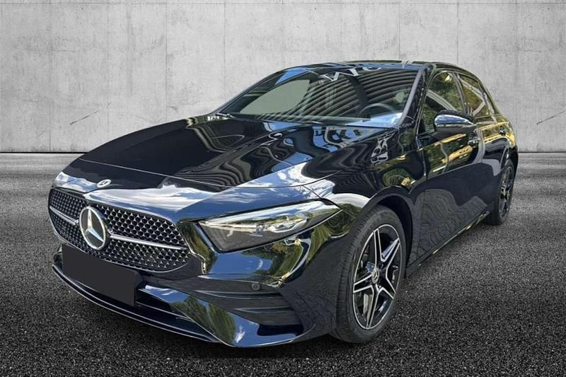 Usata Mercedes A250 AMG Line Premium 218 CV (160 kW) 2024 Nero Berlina