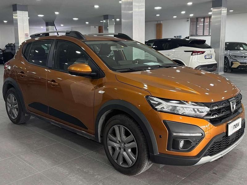 Usata Dacia Sandero Comfort 101 CV (74 kW) 2022 Bronzo Berlina