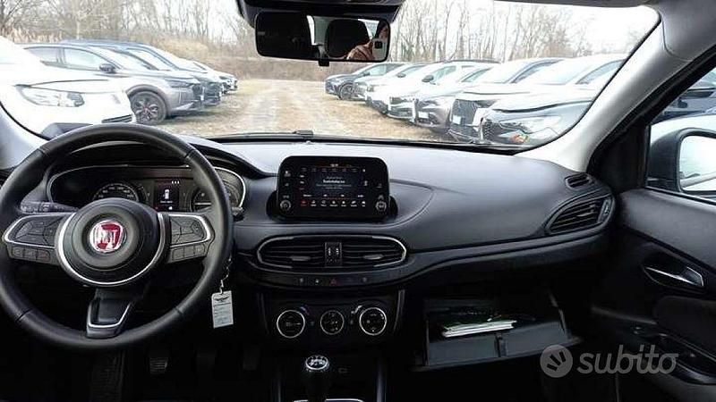 Usata Fiat Tipo 101 CV (74 kW) 2023 Grigio Station wagon