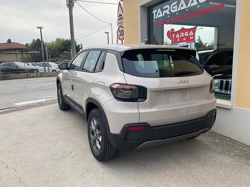 Nuova Jeep Avenger Longitude 100 CV (73 kW) 2025 Beige SUV