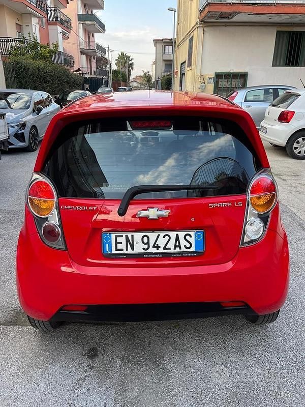 Usata Chevrolet Spark 70 CV (51 kW) 2012 Rosso Utilitaria