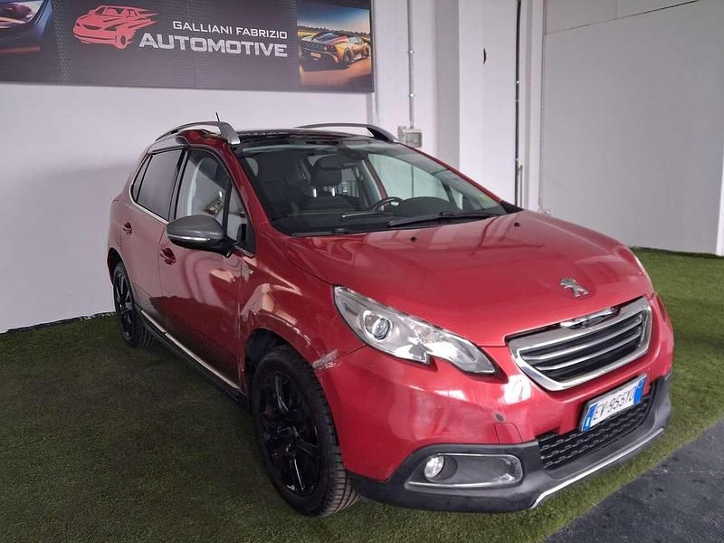 Usata Peugeot 2008 Allure 92 CV (67 kW) 2014 Rosso SUV