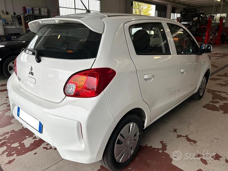 Usata Mitsubishi Space Star Invite 71 CV (52 kW) 2024 Bianco Berlina