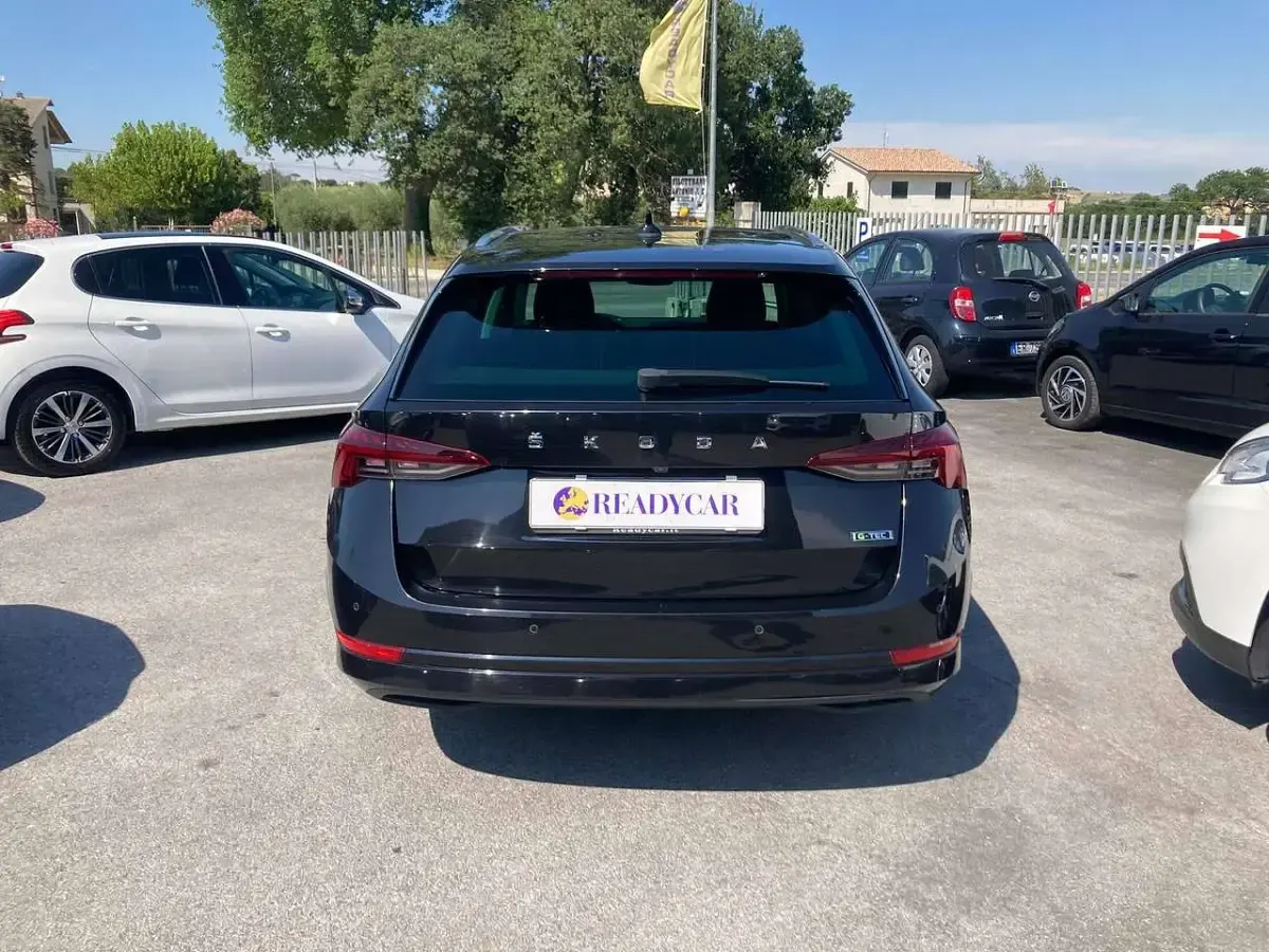Usata Skoda Octavia G-TEC Style 131 CV (96 kW) 2021 Nero Station wagon