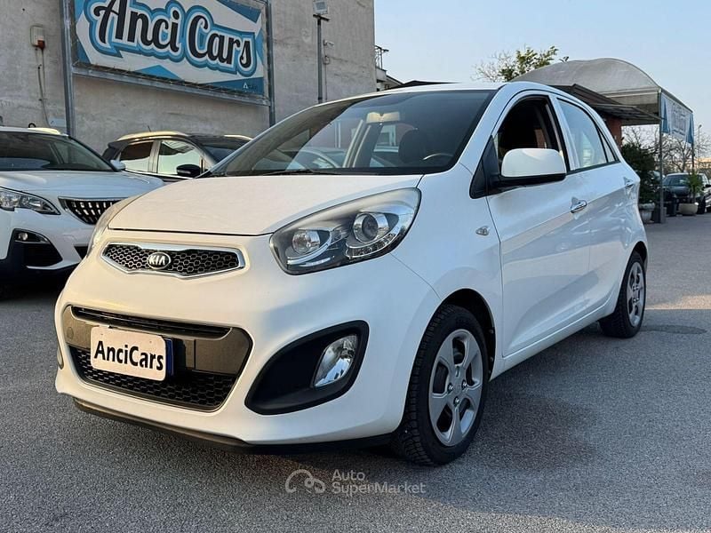 Usata Kia Picanto 69 CV (50 kW) 2014 Bianco Utilitaria