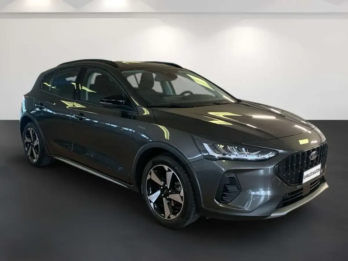 Usata Ford Focus Active 125 CV (91 kW) 2022 Grigio SUV