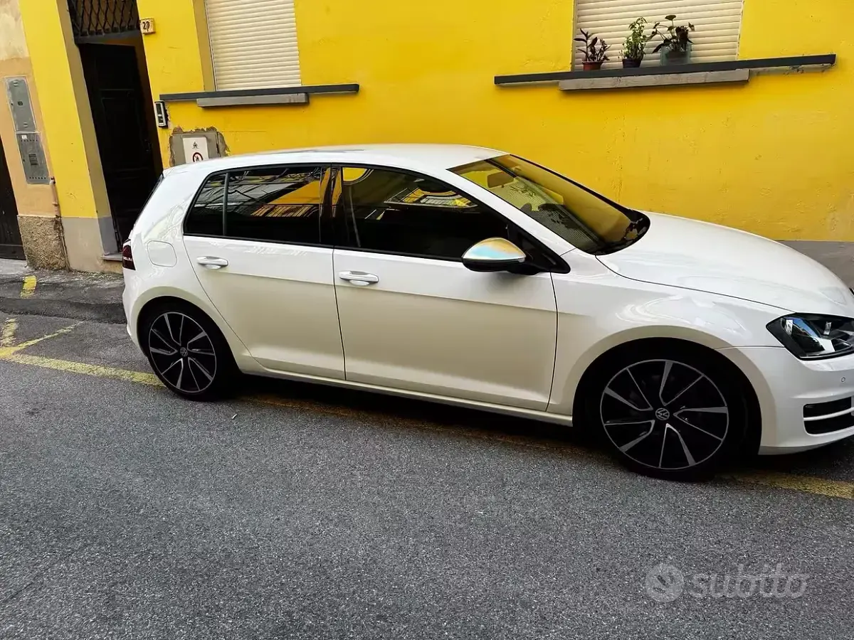 Usata VW Golf VII 85 CV (62 kW) 2014 Bianco Berlina
