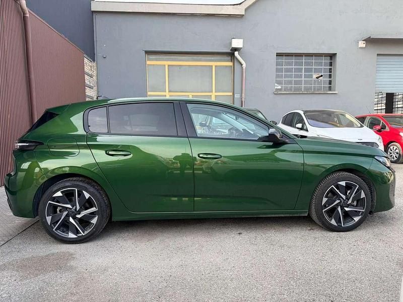 Usata Peugeot 308 GT 131 CV (96 kW) 2023 Verde Utilitaria
