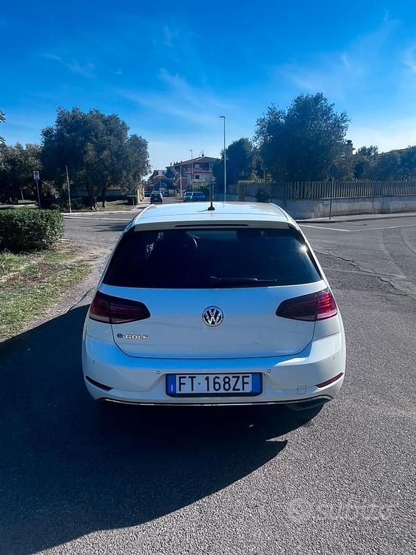 Bianco Usata 2019 VW e-Golf Due volumi | 17.000 € (Buon prezzo) - Immagine 1/4