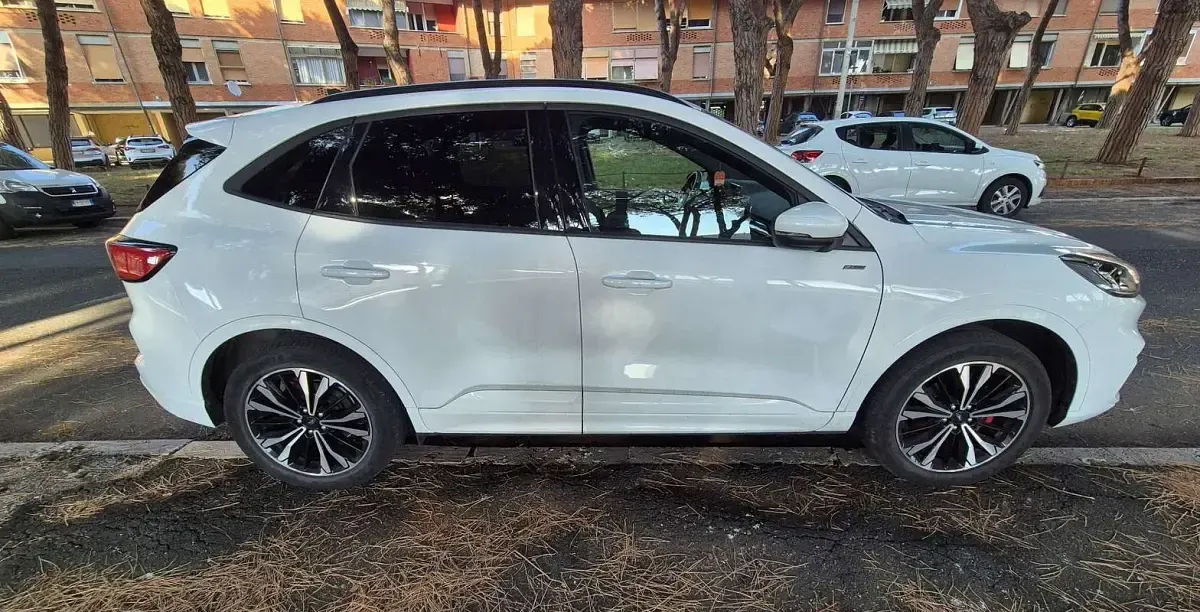 Usata Ford Kuga ST-Line X 152 CV (111 kW) 2022 SUV