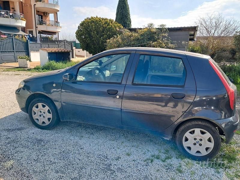 Usata Fiat Punto 2004 Grigio Utilitaria