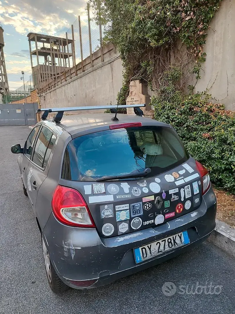 Usata Renault Clio 58 CV (42 kW) 2009 Grigio Utilitaria