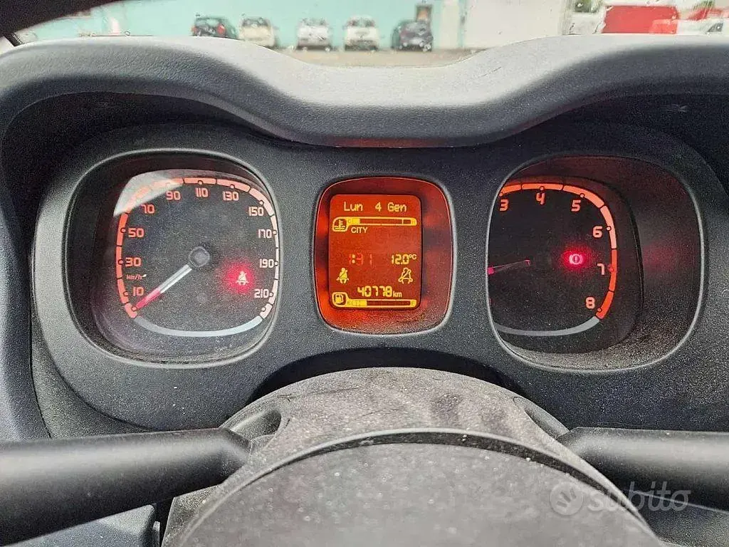 Usata Fiat Panda Pop 69 CV (50 kW) 2018 Bianco Utilitaria