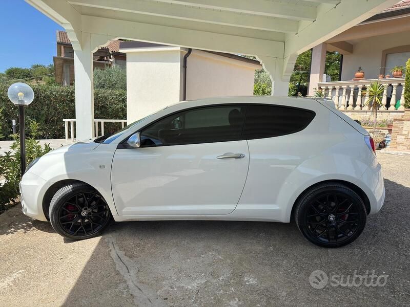 Bianco Usata 2017 Alfa Romeo MiTo Due volumi | 11.000 € (Cara) - Immagine 1/4