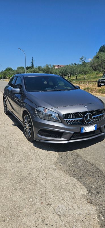 Usata 2015 Mercedes A200 Due volumi | 13.500 € (Buon prezzo) - Immagine 1/4