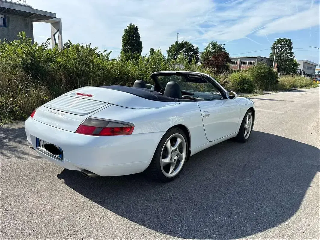 Usata Porsche 996 300 CV (220 kW) 1998 Bianco Cabrio