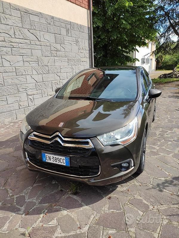 Usata 2012 Citroën DS4 Due volumi | 6200 € (Buon prezzo) - Immagine 1/4