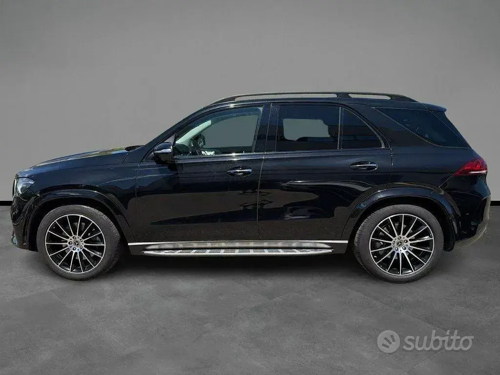 Usata Mercedes GLE300 Premium Plus 272 CV (200 kW) 2022 Nero SUV
