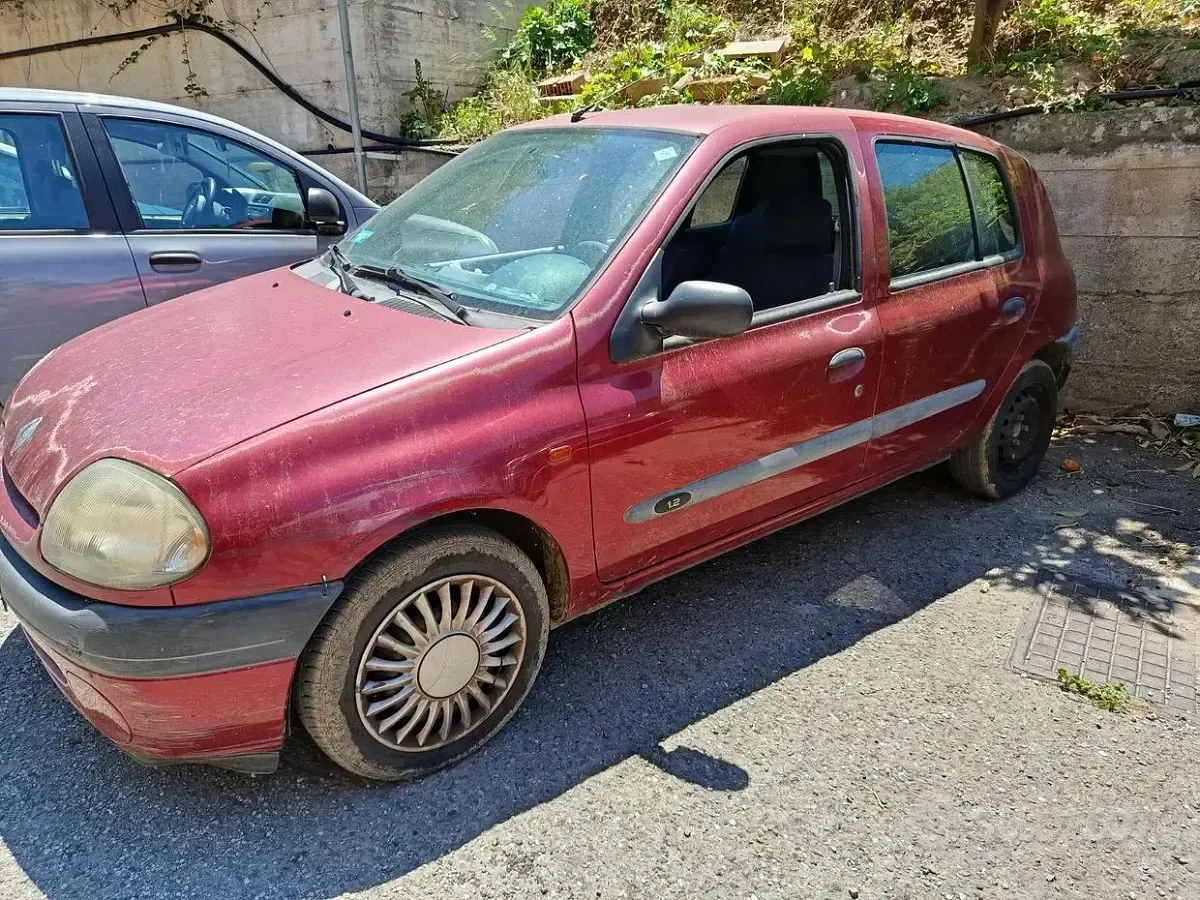 Usata Renault Clio 58 CV (42 kW) 2000 Rosso Berlina