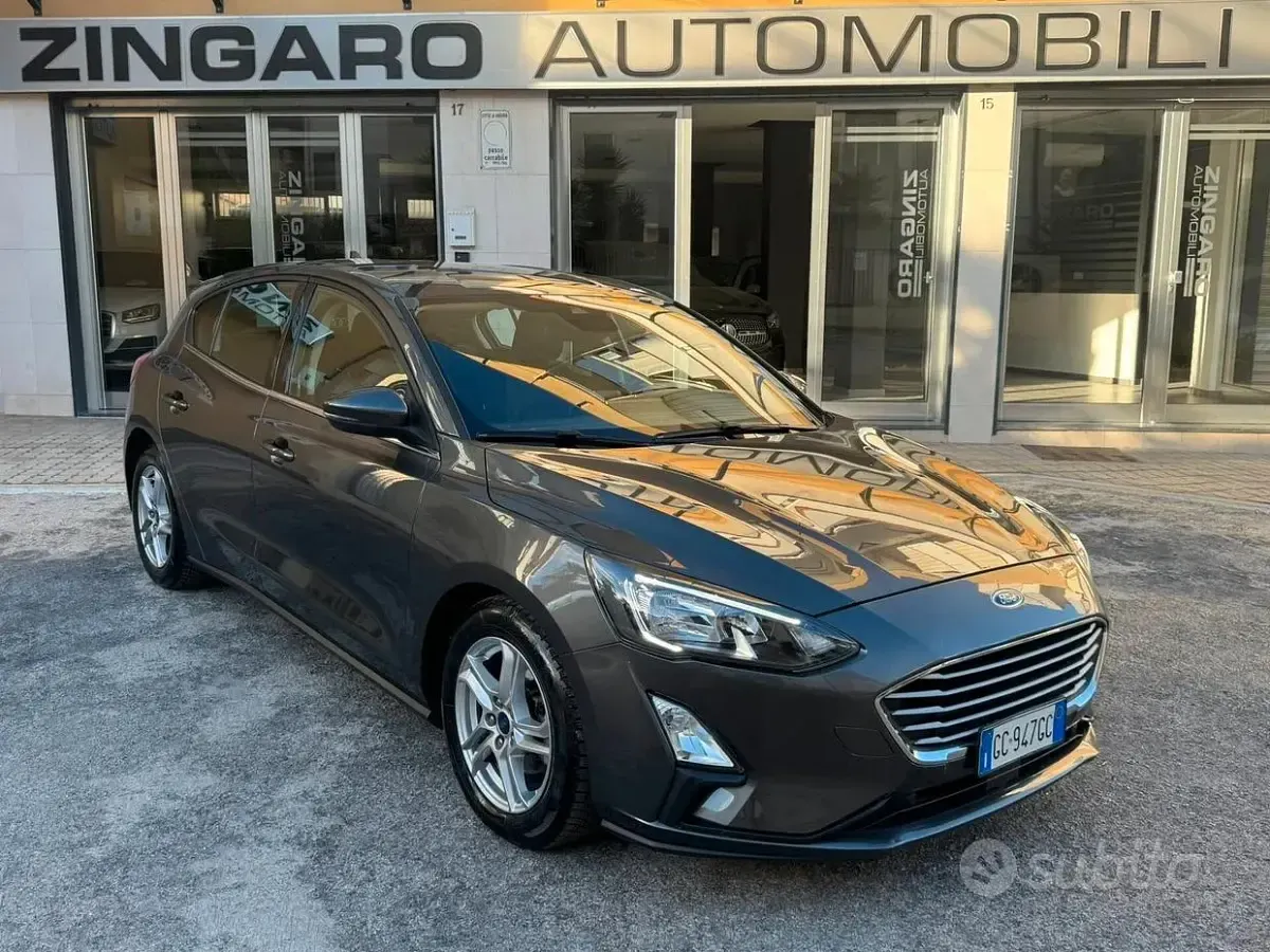 Usata Ford Focus Titanium 120 CV (88 kW) 2020 Grigio Berlina